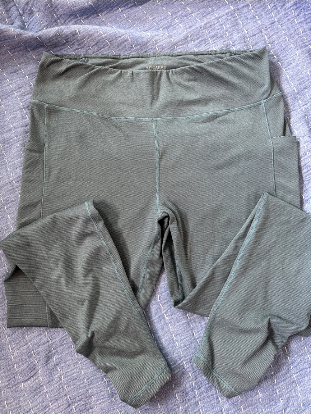 Carve Designs light aqua leggings subtle stripe ruched at ankles XL